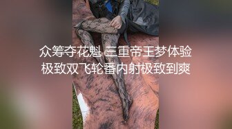 洗澡拍拍自己的小小模样