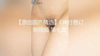 曲阳很有品味的人妻，给她老公再戴一次绿帽子，毛多就是骚，水多拉丝多！