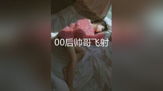 大奶子黑丝御姐露脸自己一个人玩的好嗨皮，肛塞菊花妩媚的骚表情