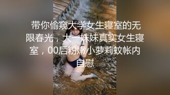 女警抓住坏男人的鸡巴后让他交出武器（看简芥更精彩）