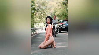 ❤️❤️指导表弟搞女，表弟有点羞涩，这个是什么逼，穿上网袜黑他足交，扛起双腿草，骑上来怼骚穴