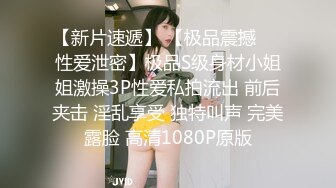 乖巧的小女友細心的幫我口交.當然要好好抽插內射她