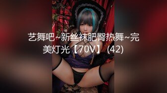 [HUNTA-889] 毎朝乗るエレベーターが乗ってる最中にまさかの故障で緊急停止！しかも男はボク1人！パニックになった住人の女性たちが…