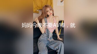 JK制服美少女网吧勾引小哥哥～直接在厕所搞起来小哥哥超会舔