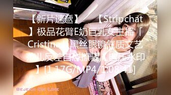 【小胖子探花】倒立口交，学生制服，掰开粉嫩鲍鱼狂舔，小少妇花样百出，性爱视觉佳作